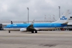 Boeing 737-8K2
